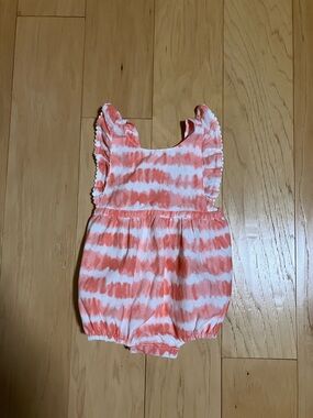 Tommy Bahama Coral and White Tie-Dye Bubble Romper size 12 months